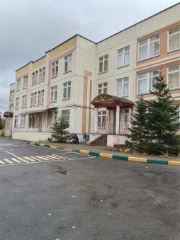 Ответственный администратор дошкольного отделения 2 (Корпус 3) 
Ермошкина Елена Алексеевна, воспитатель
Телефон: 8(495)522-42-97
Почта: ermoshkina.elena@mail.ru