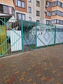 Ответственный администратор дошкольного отделения 2 (ул. Шестая д. 15, пом. 2) 
Ермошкина Елена Алексеевна, воспитатель
Телефон: 8(495)522-42-97
Почта: ermoshkina.elena@mail.ru